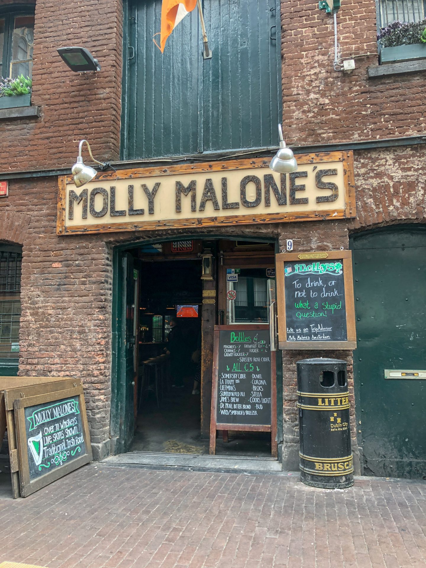 Molly Malone's Irish Pub in Amsterdam